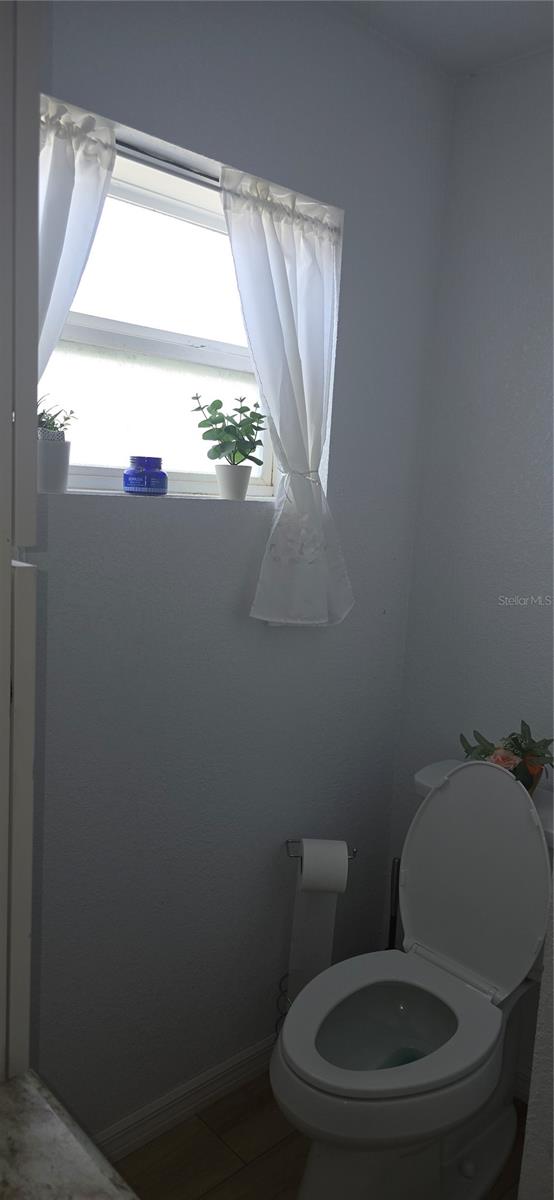 Image 18 of 21 For 1573 Ft Meade Rd