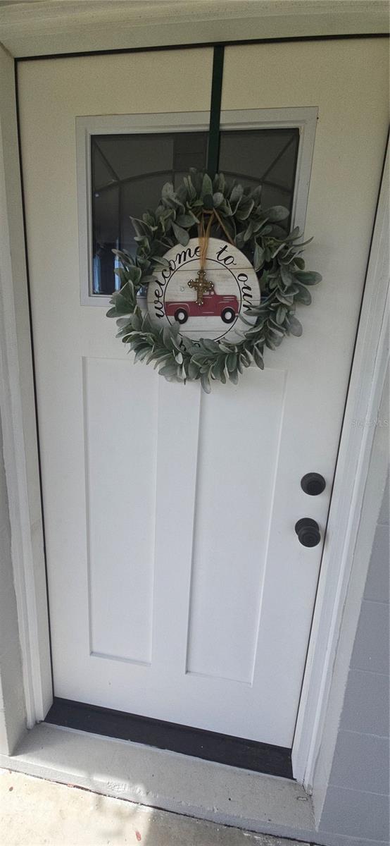 Image 4 of 21 For 1573 Ft Meade Rd