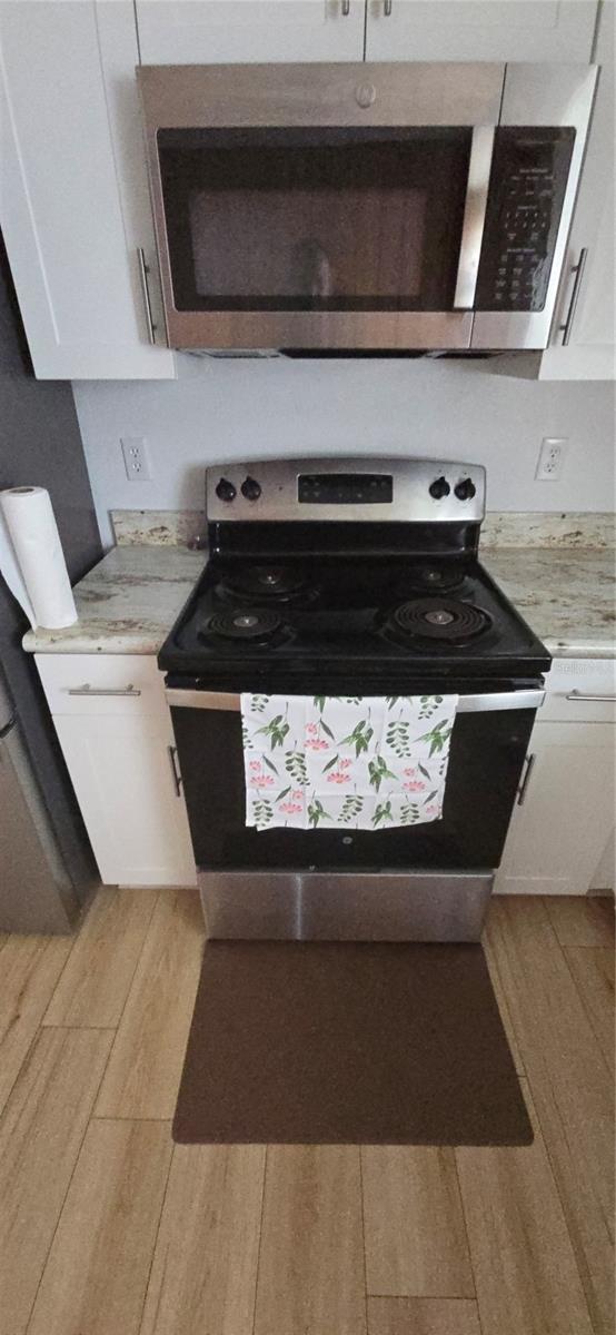 Image 9 of 21 For 1573 Ft Meade Rd