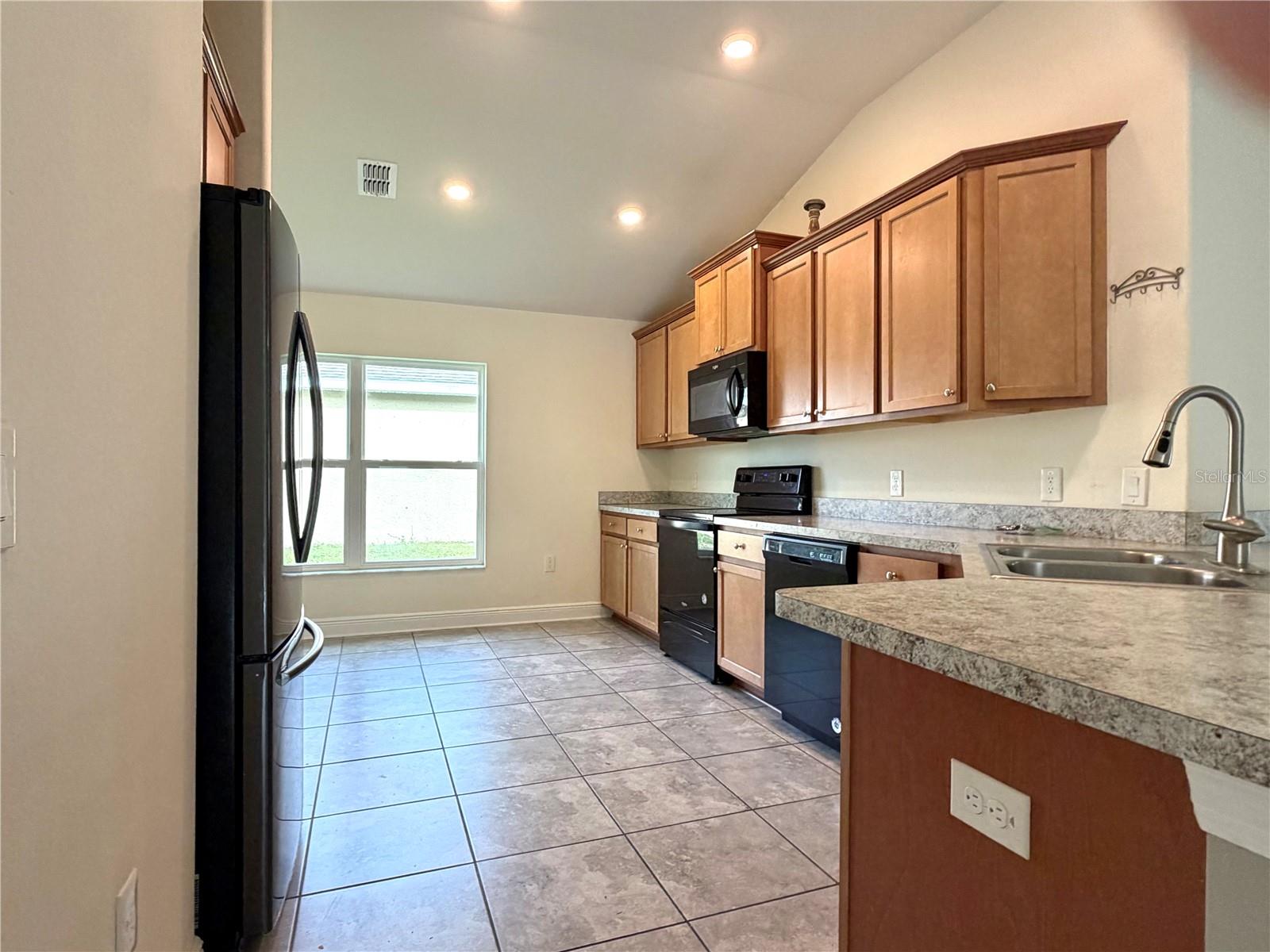 Image 5 of 14 For 1816 Galloway Terrace