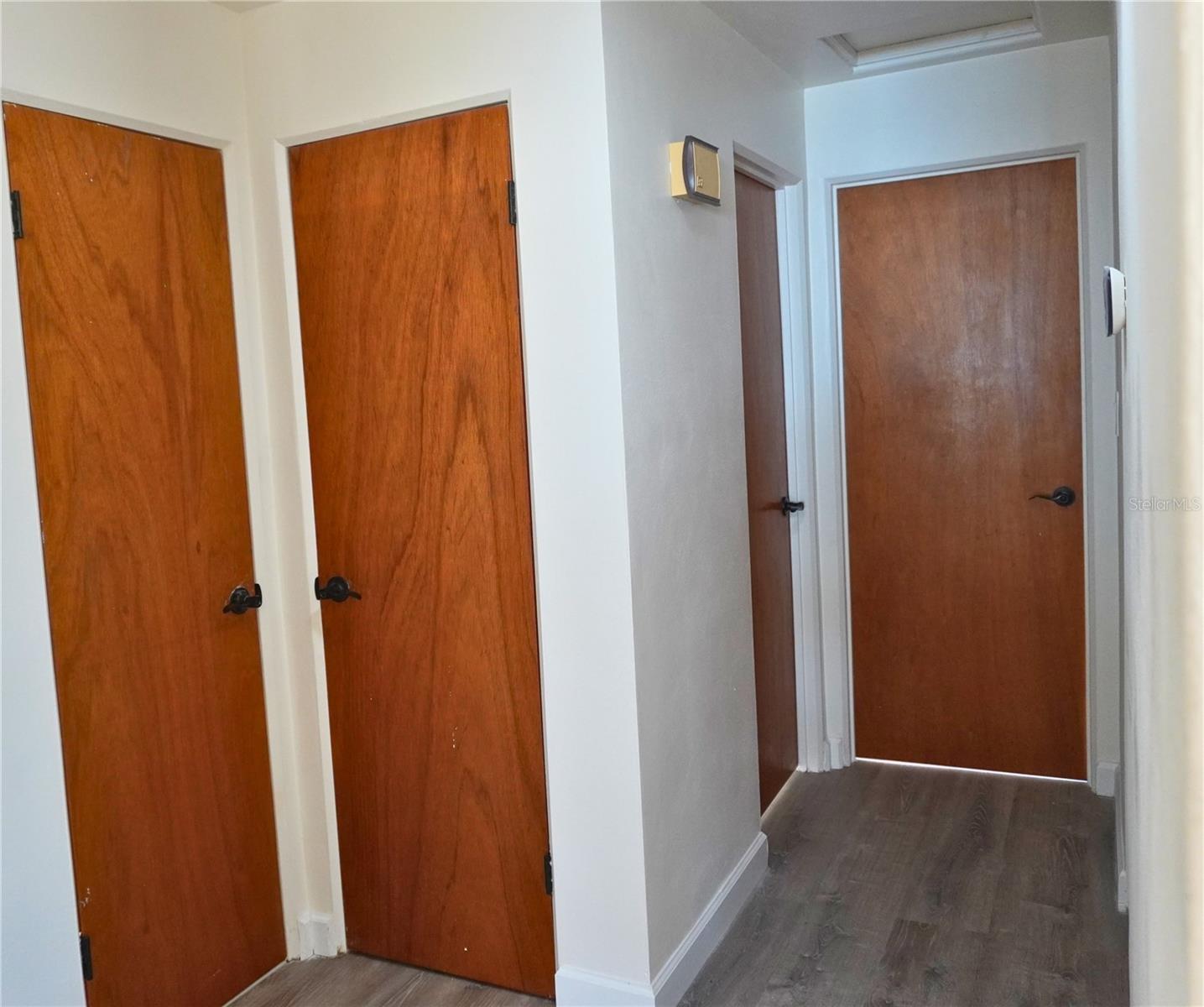 Image 15 of 28 For 324 Jefferson Street