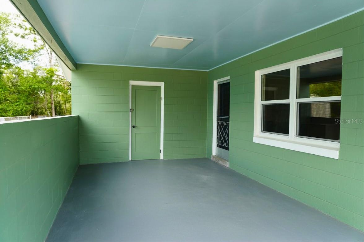 Image 3 of 28 For 324 Jefferson Street