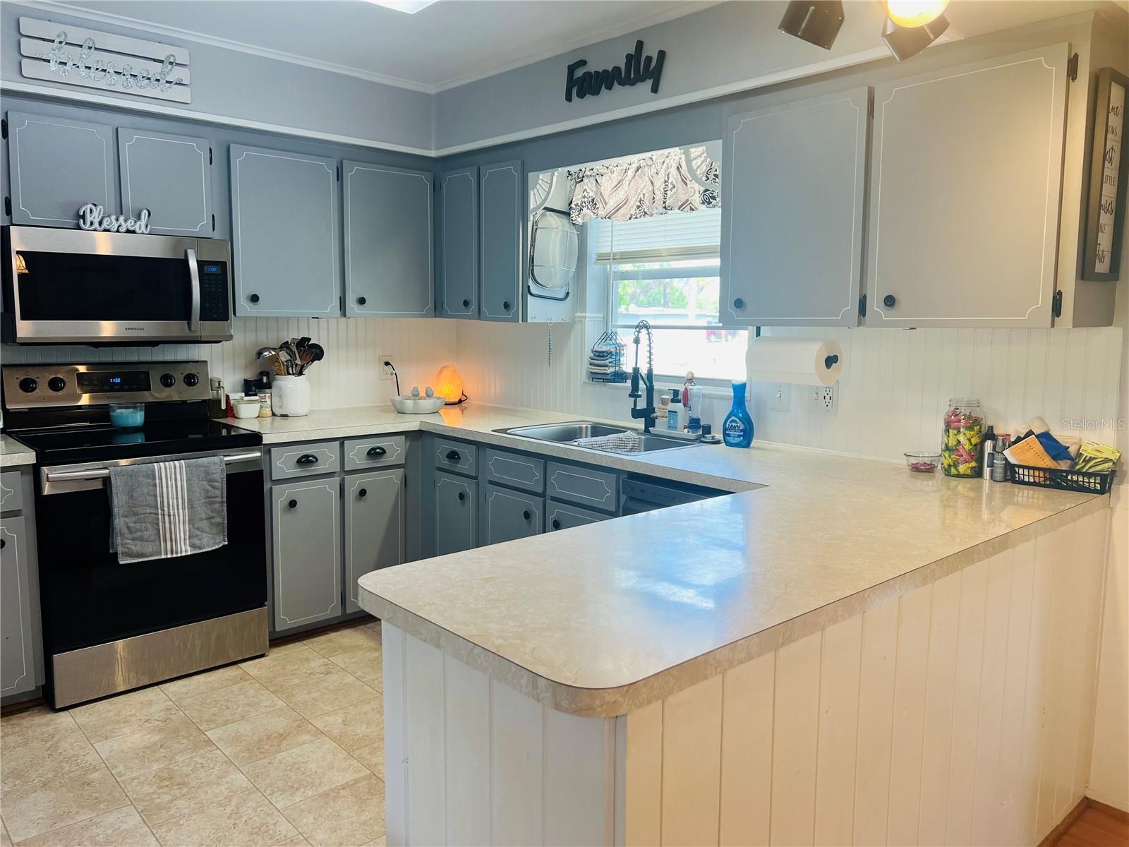 Image 39 of 98 For 8225 Wakeford Road