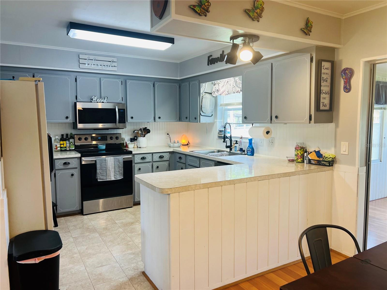 Image 46 of 98 For 8225 Wakeford Road