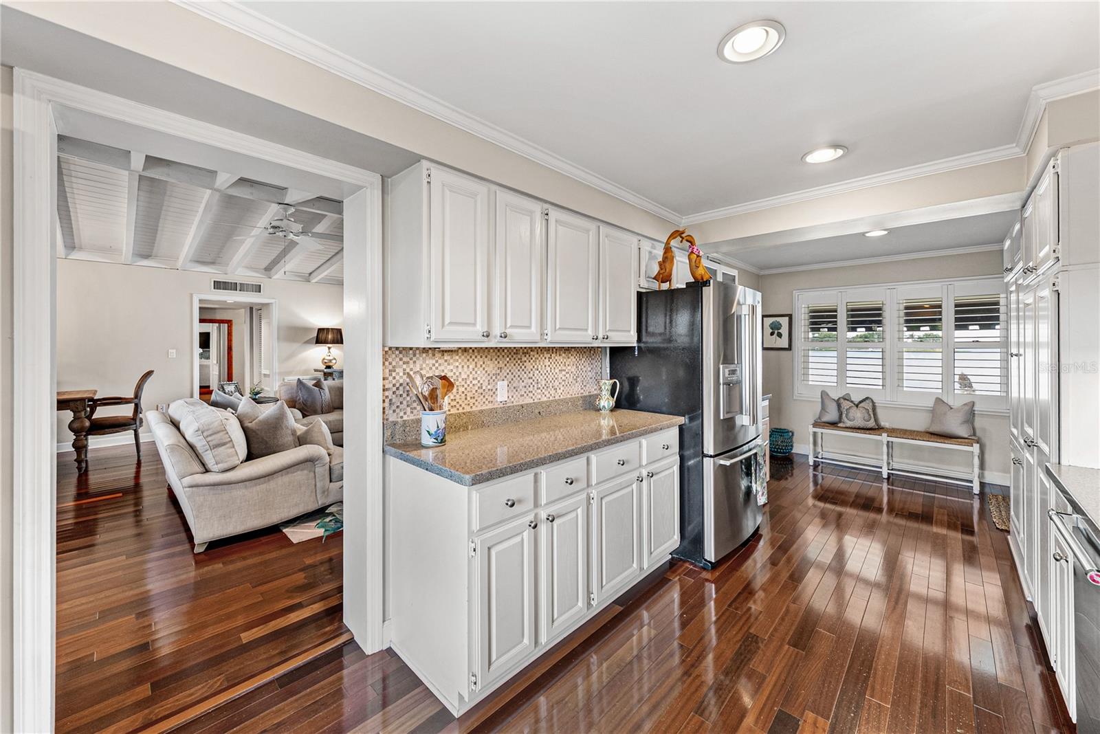 Image 12 of 96 For 1075 Cody Cove Road