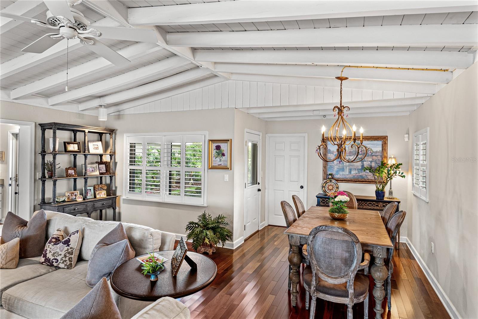 Image 15 of 96 For 1075 Cody Cove Road