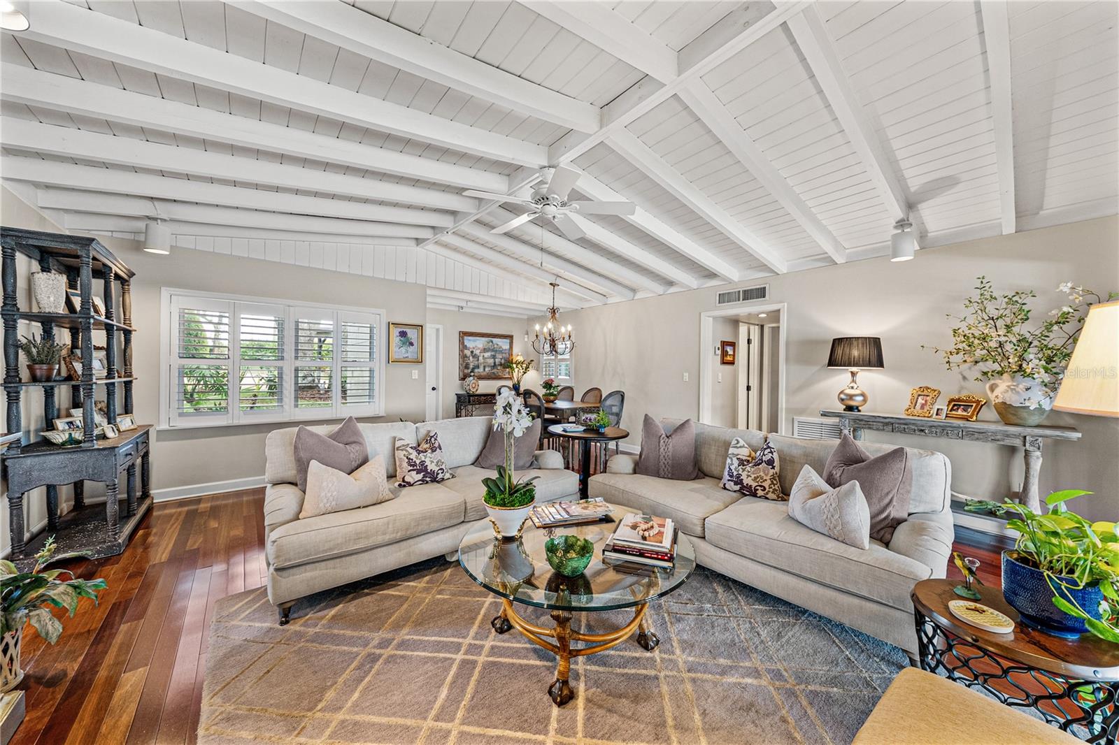 Image 17 of 96 For 1075 Cody Cove Road