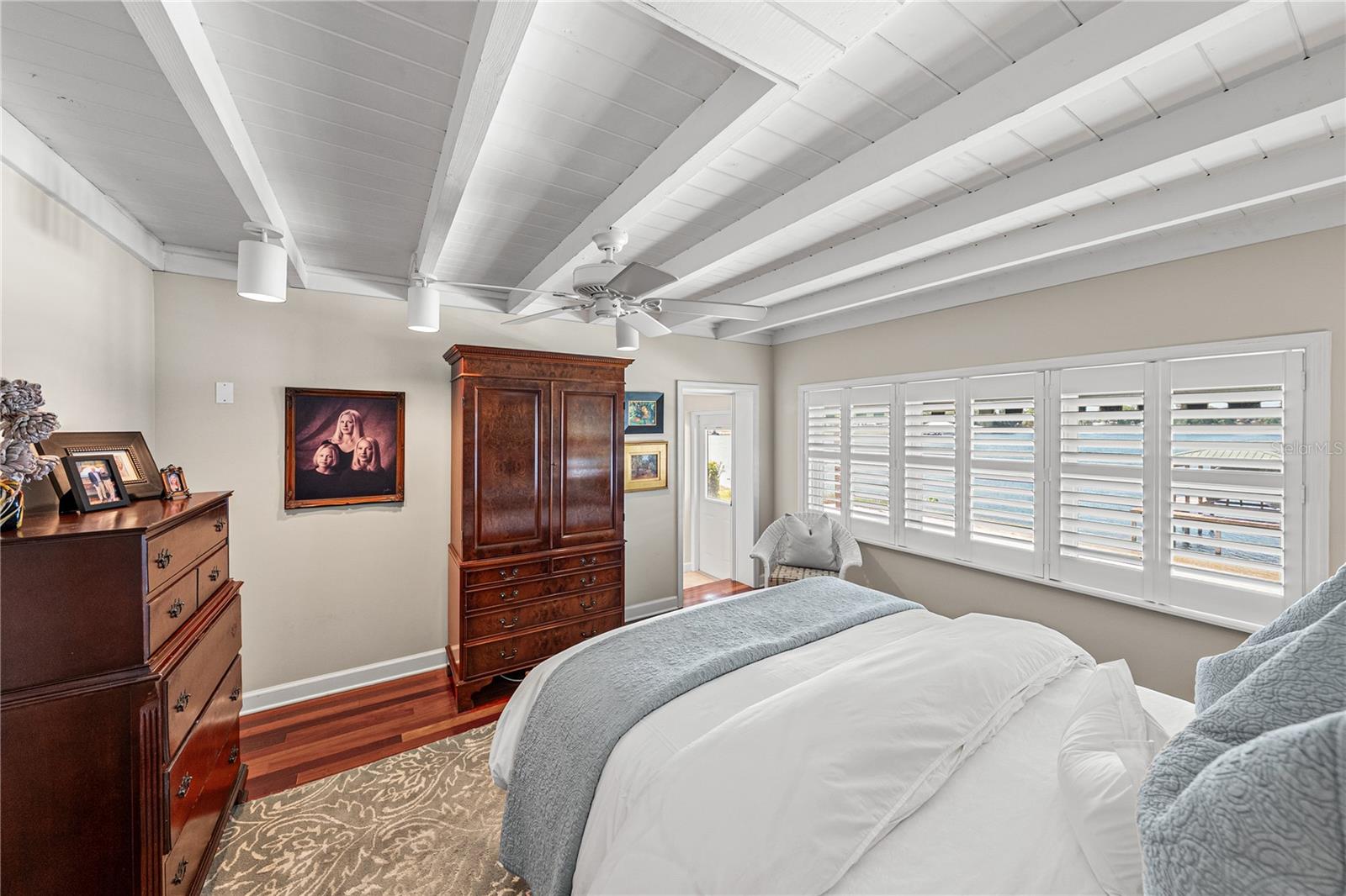 Image 28 of 96 For 1075 Cody Cove Road