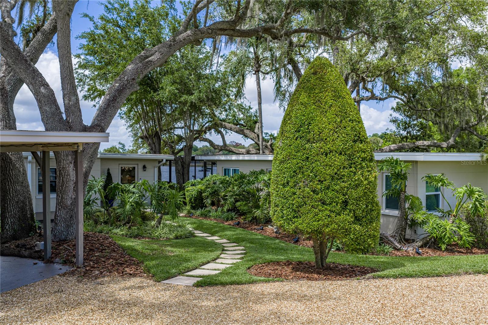 Image 3 of 96 For 1075 Cody Cove Road