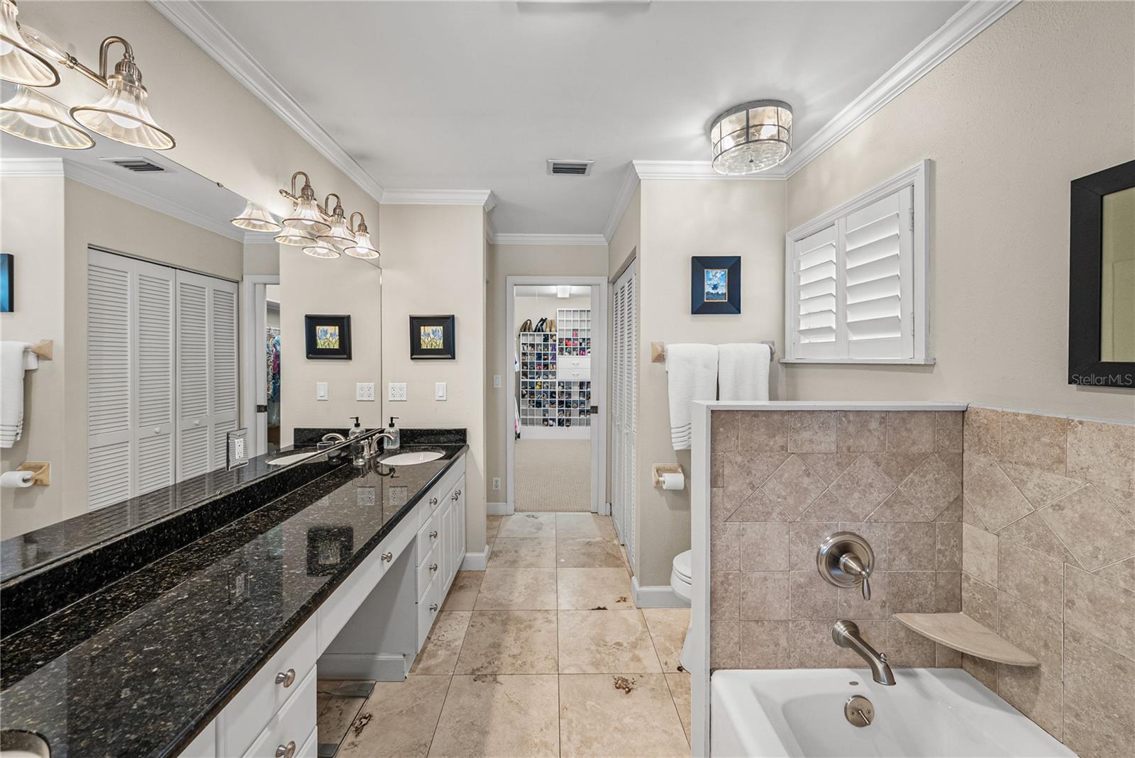 Image 33 of 96 For 1075 Cody Cove Road