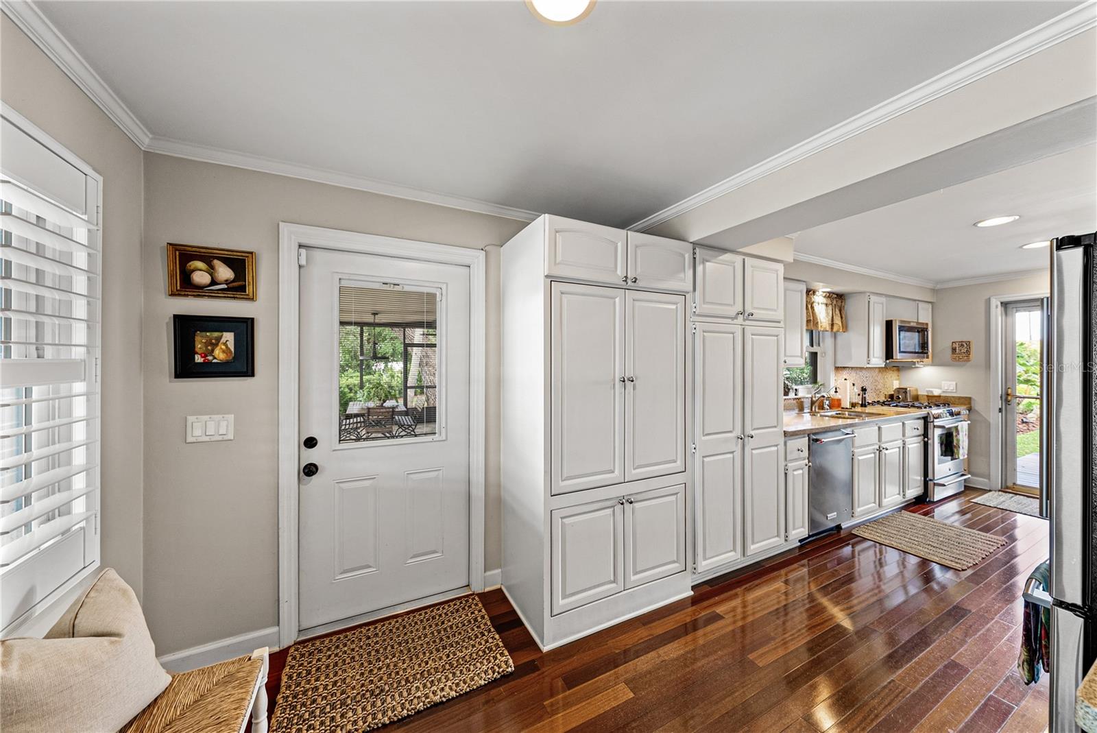 Image 37 of 96 For 1075 Cody Cove Road