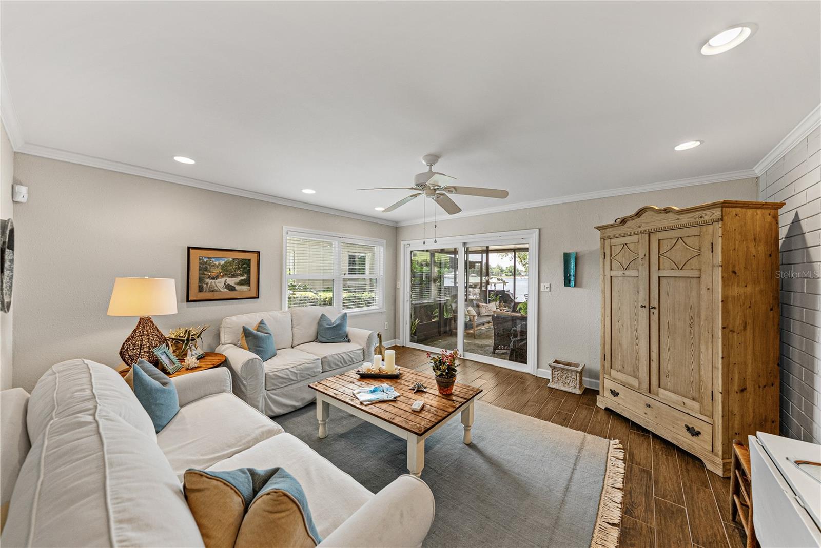 Image 45 of 96 For 1075 Cody Cove Road