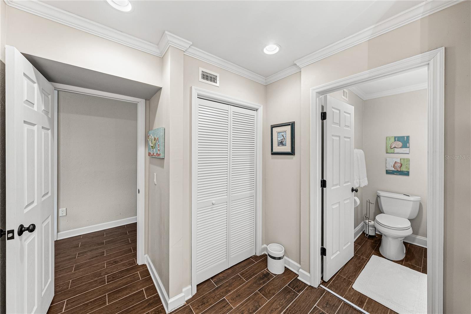 Image 49 of 96 For 1075 Cody Cove Road