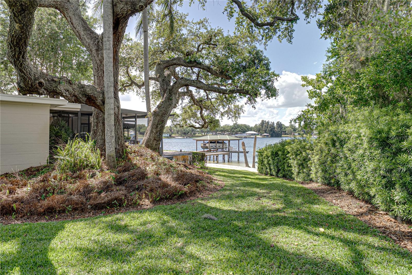 Image 59 of 96 For 1075 Cody Cove Road