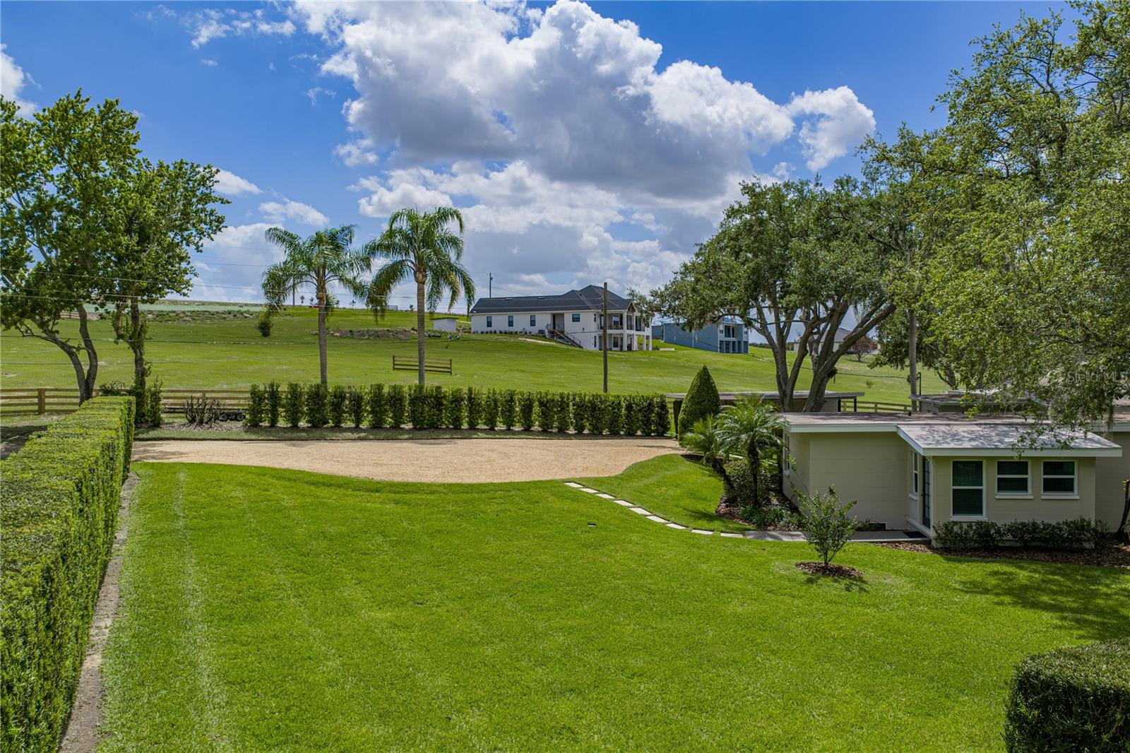 Image 61 of 96 For 1075 Cody Cove Road