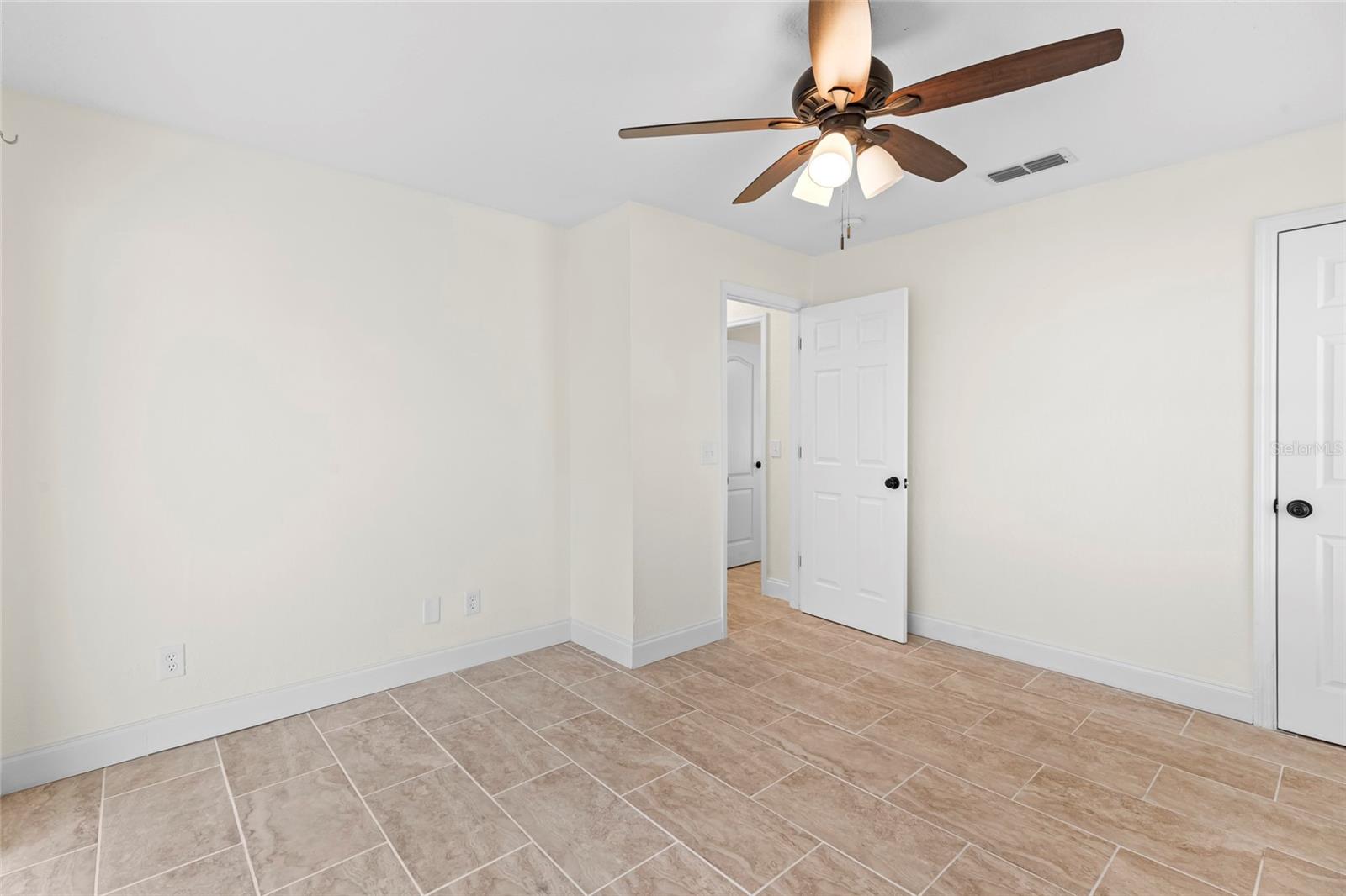 Image 23 of 39 For 2141 Bayshore Boulevard