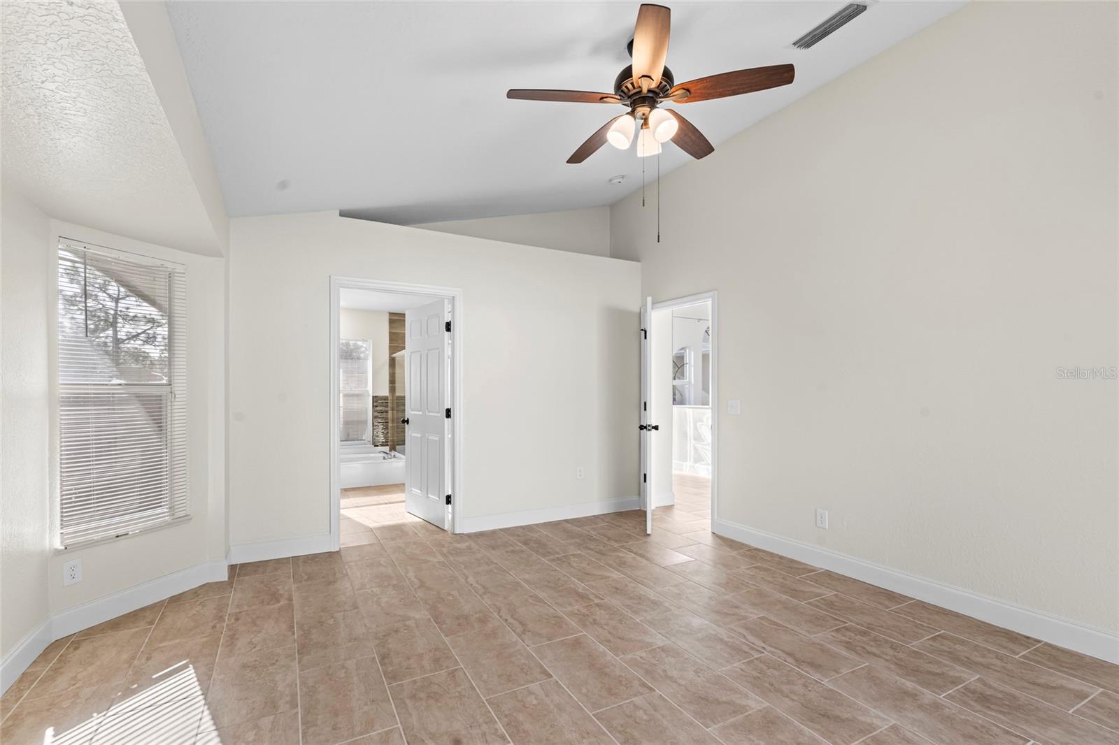 Image 26 of 39 For 2141 Bayshore Boulevard
