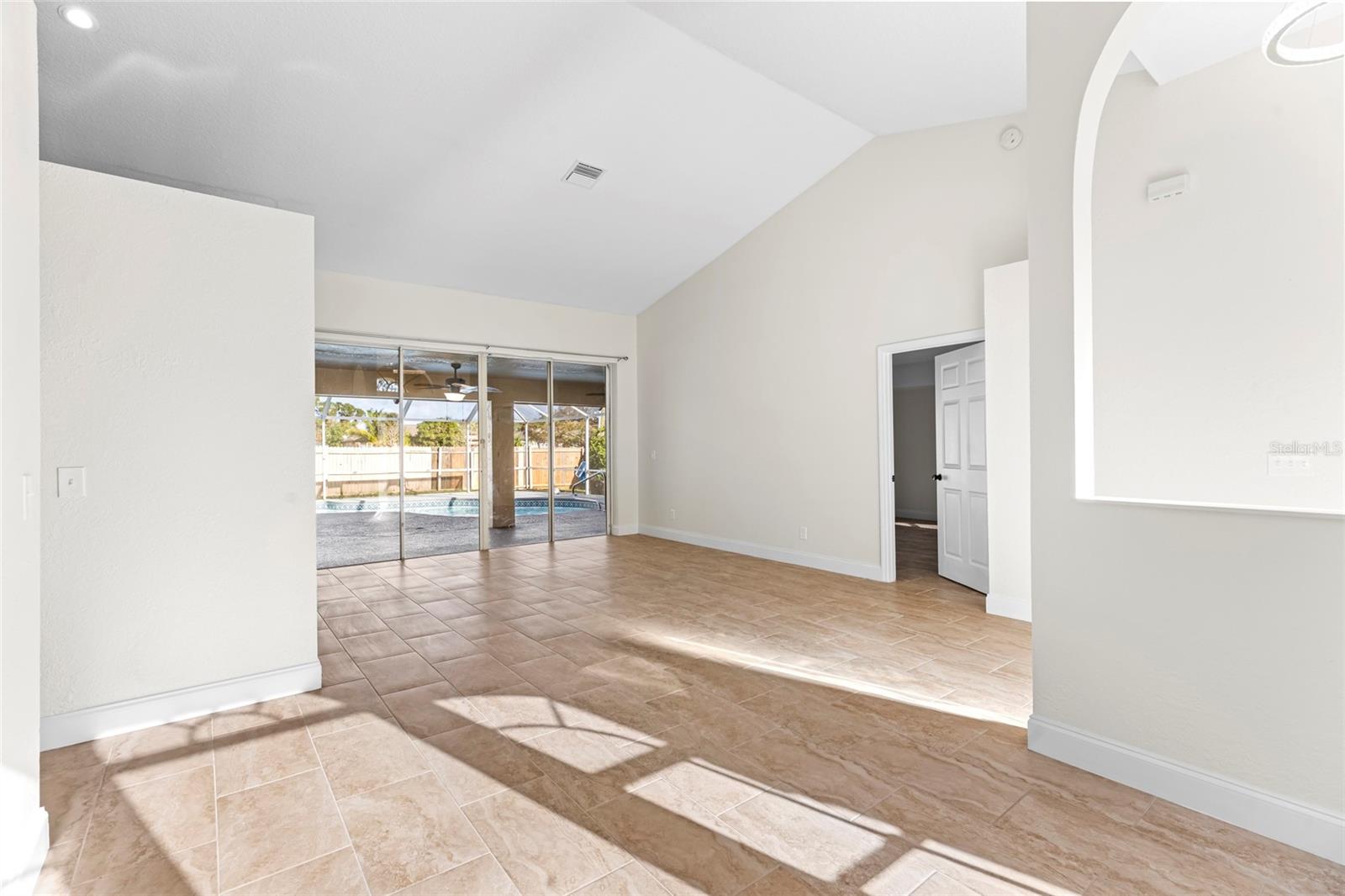 Image 8 of 39 For 2141 Bayshore Boulevard