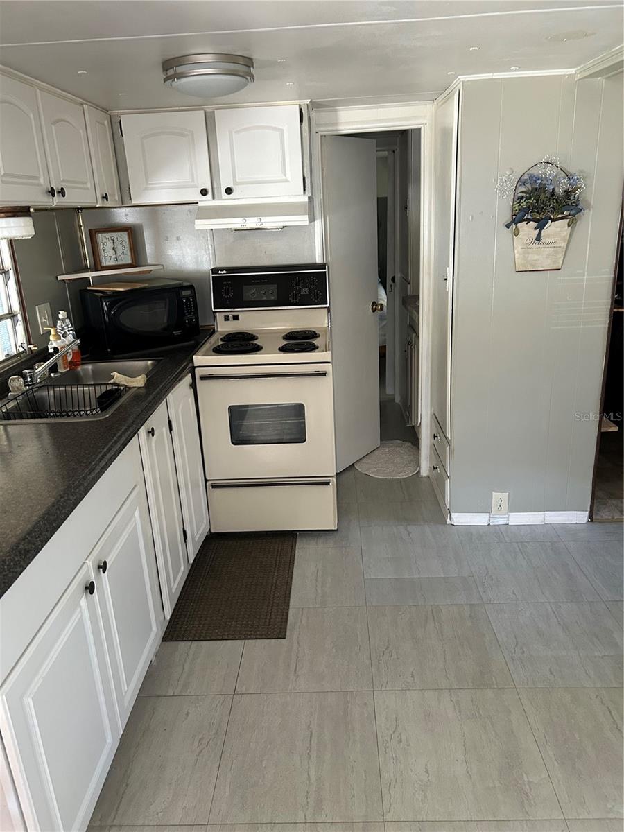 Image 6 of 13 For 20 Woodruff Way Way