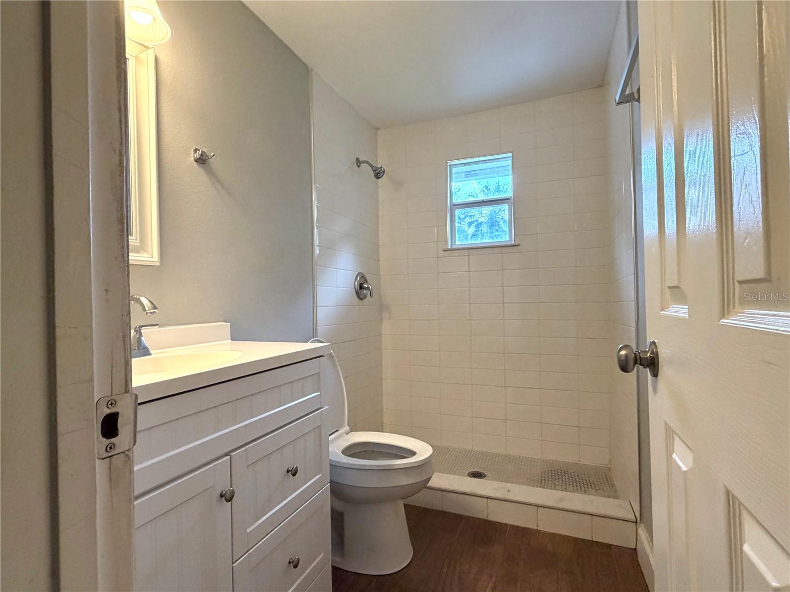 Image 3 of 8 For 306 Lake Millsite Road 8