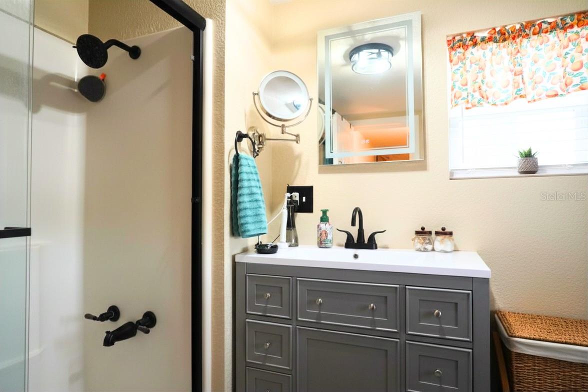 Image 25 of 30 For 11717 Salmon Drive