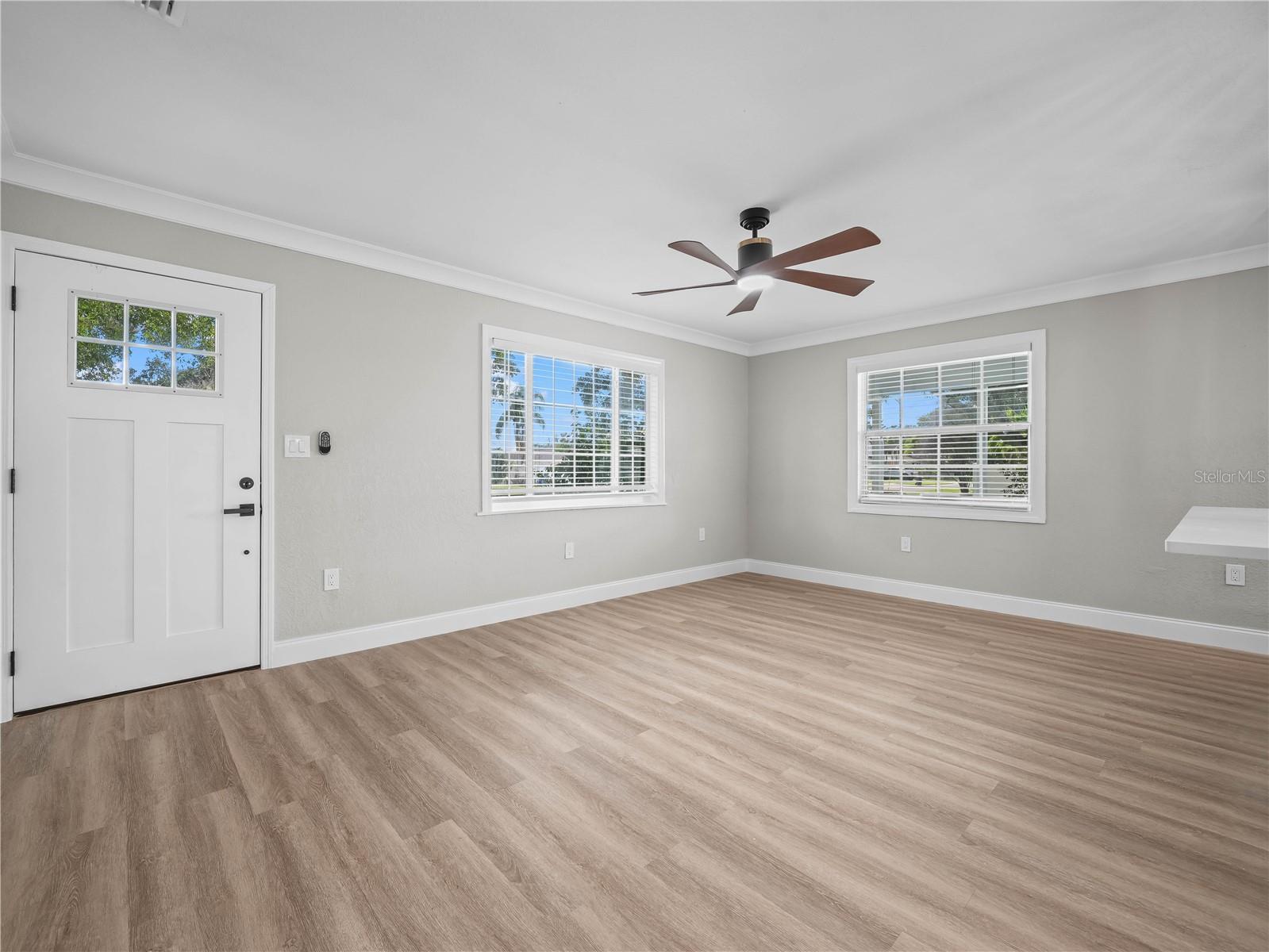 Image 4 of 17 For 125 80th Avenue N