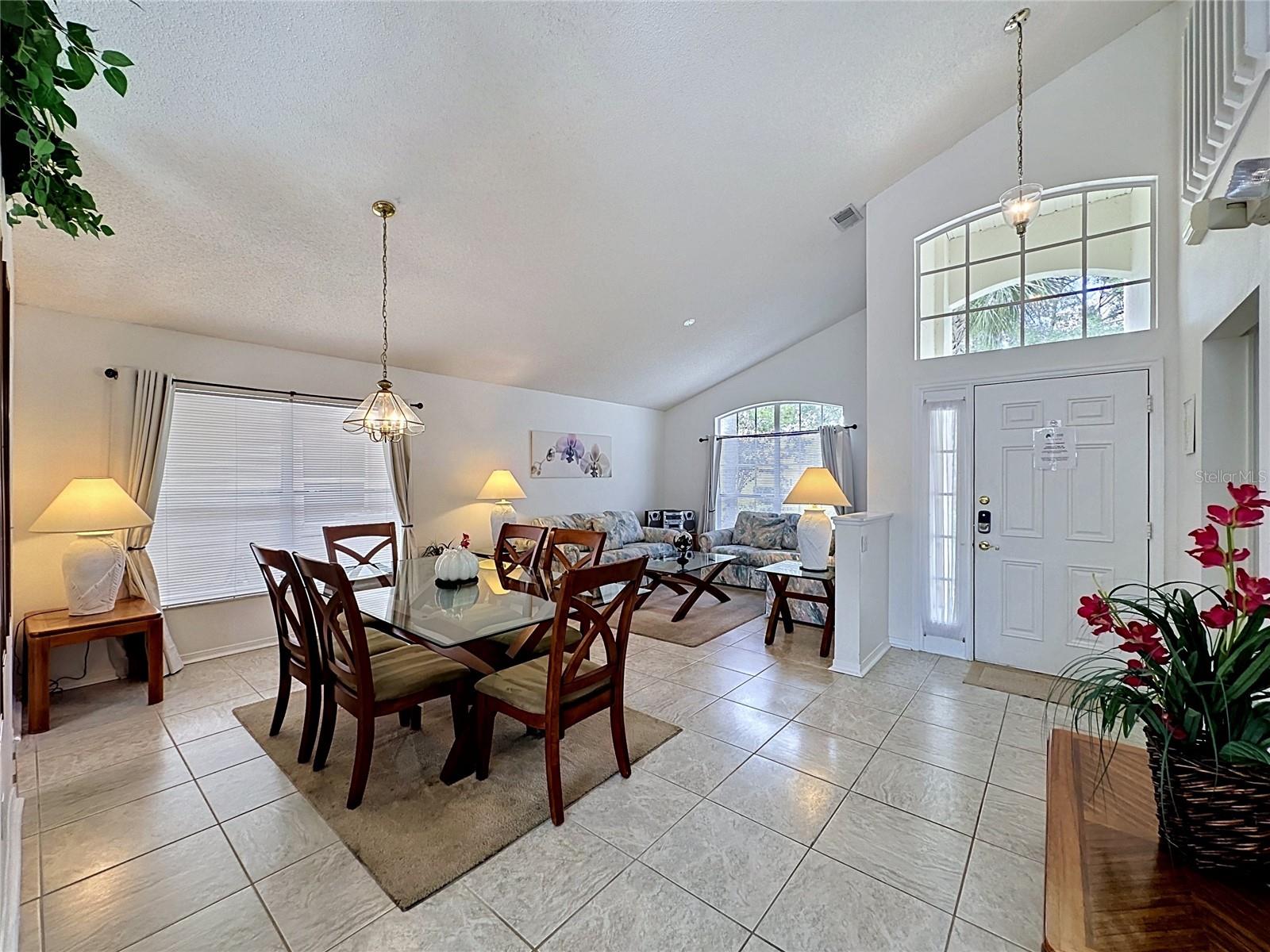 Image 7 of 74 For 2223 Mallory Circle