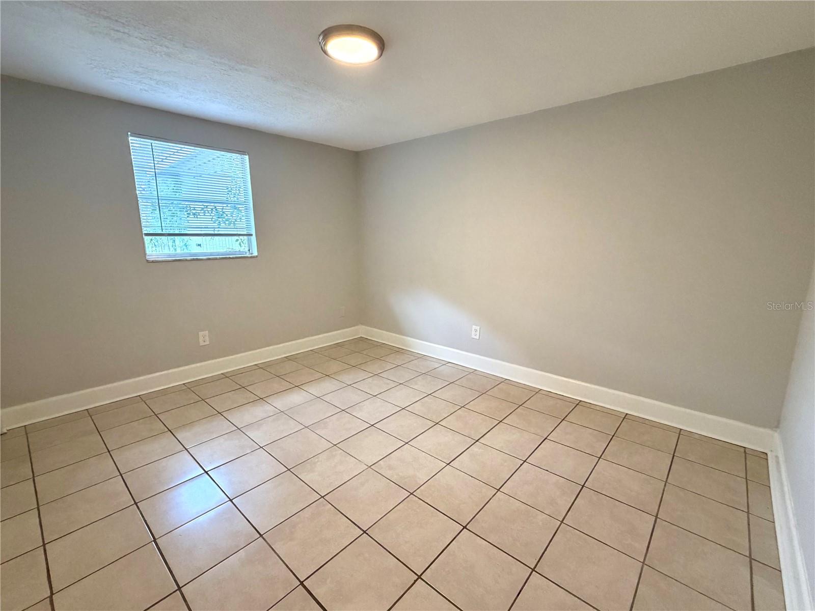 Image 6 of 9 For 10022 Wilder Avenue 12