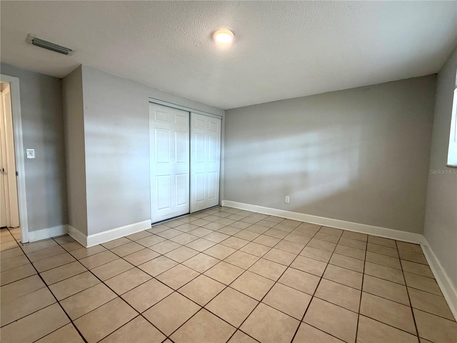 Image 7 of 9 For 10022 Wilder Avenue 12