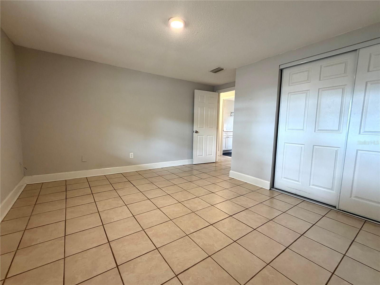 Image 8 of 9 For 10022 Wilder Avenue 12