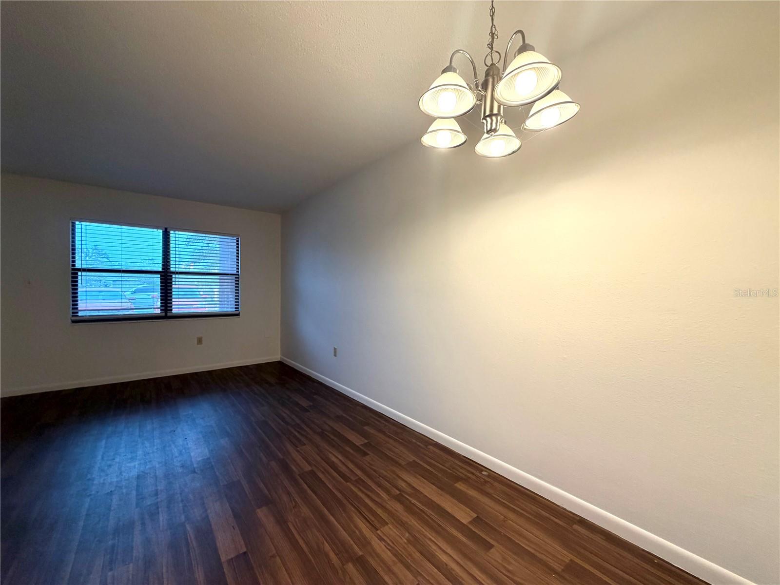 Image 4 of 7 For 710 Avenue C Sw 4a