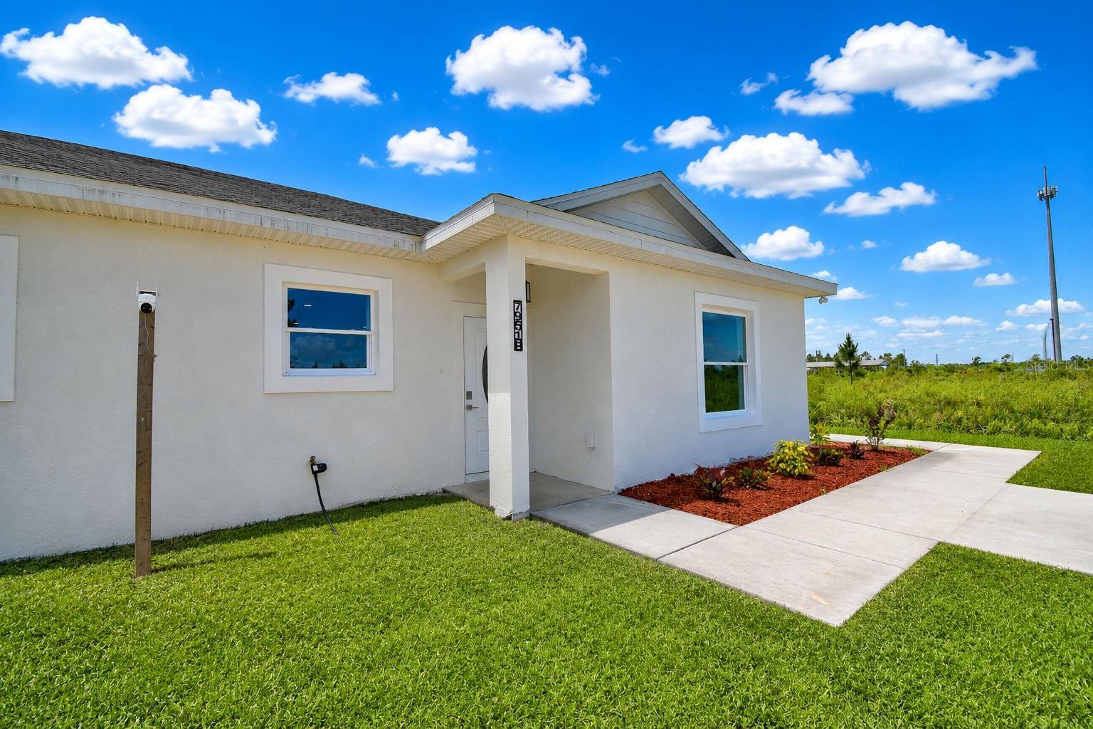 Details for 7951 Sarasota Dr  B, INDIAN LAKE ESTATES, FL 33855