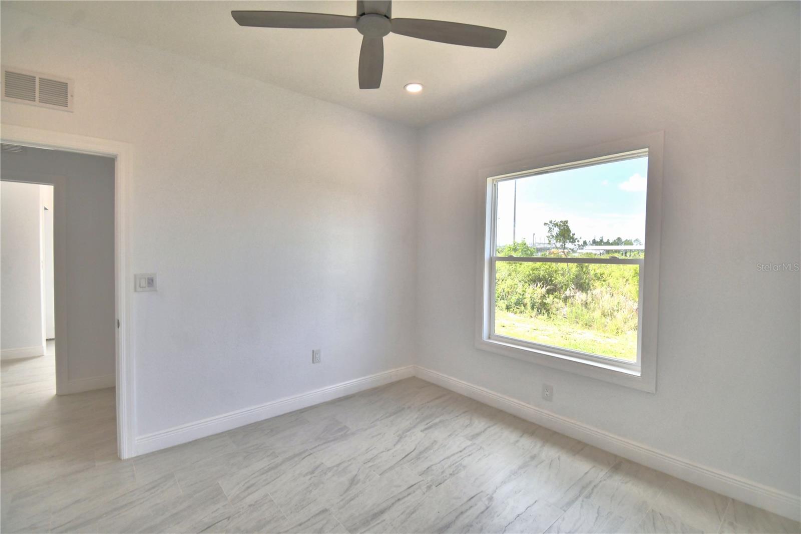 Image 16 of 25 For 7951 Sarasota Dr  B