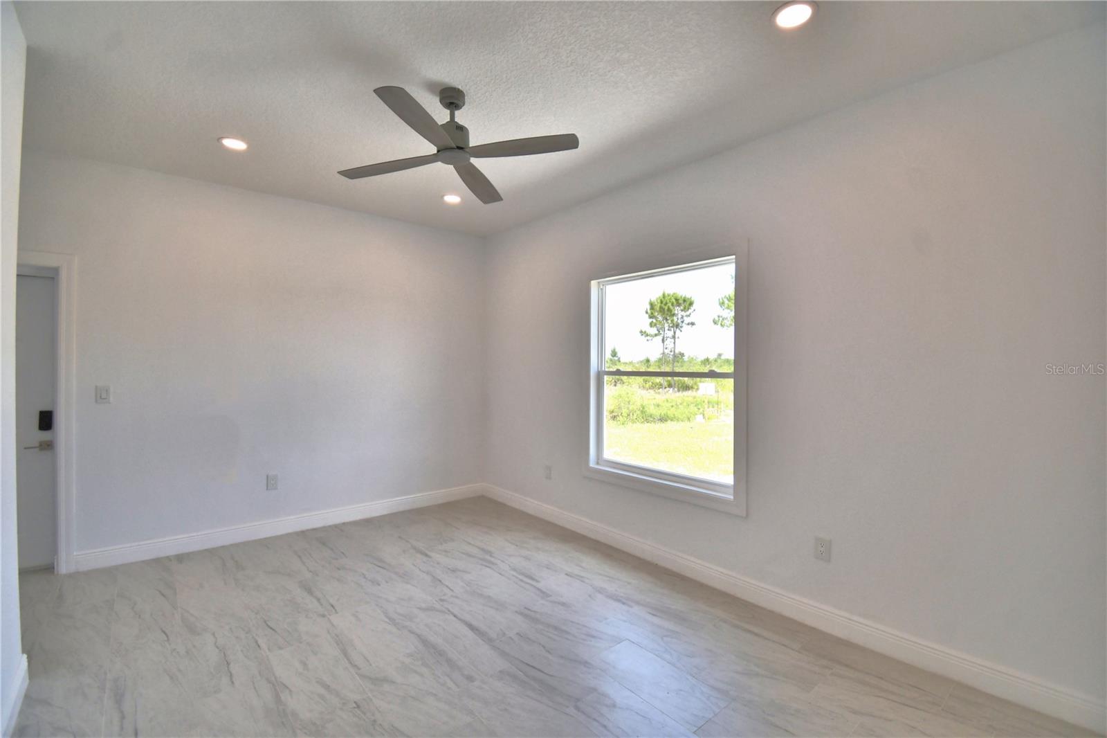 Image 17 of 25 For 7951 Sarasota Dr  B