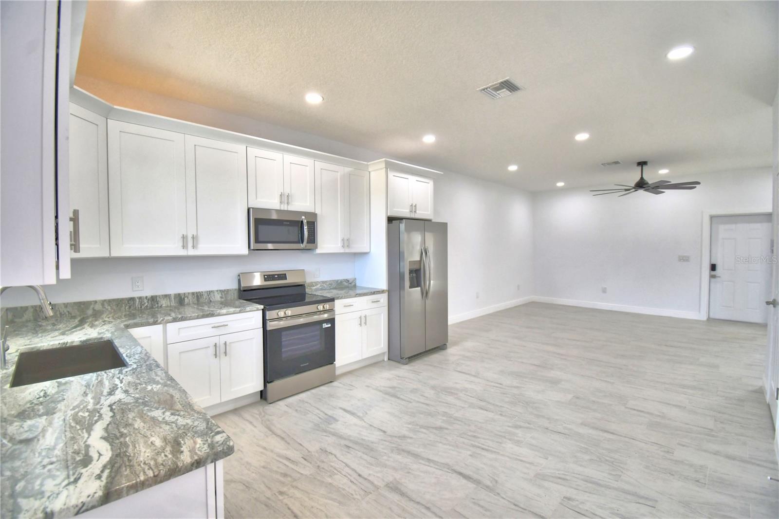 Image 3 of 25 For 7951 Sarasota Dr  B