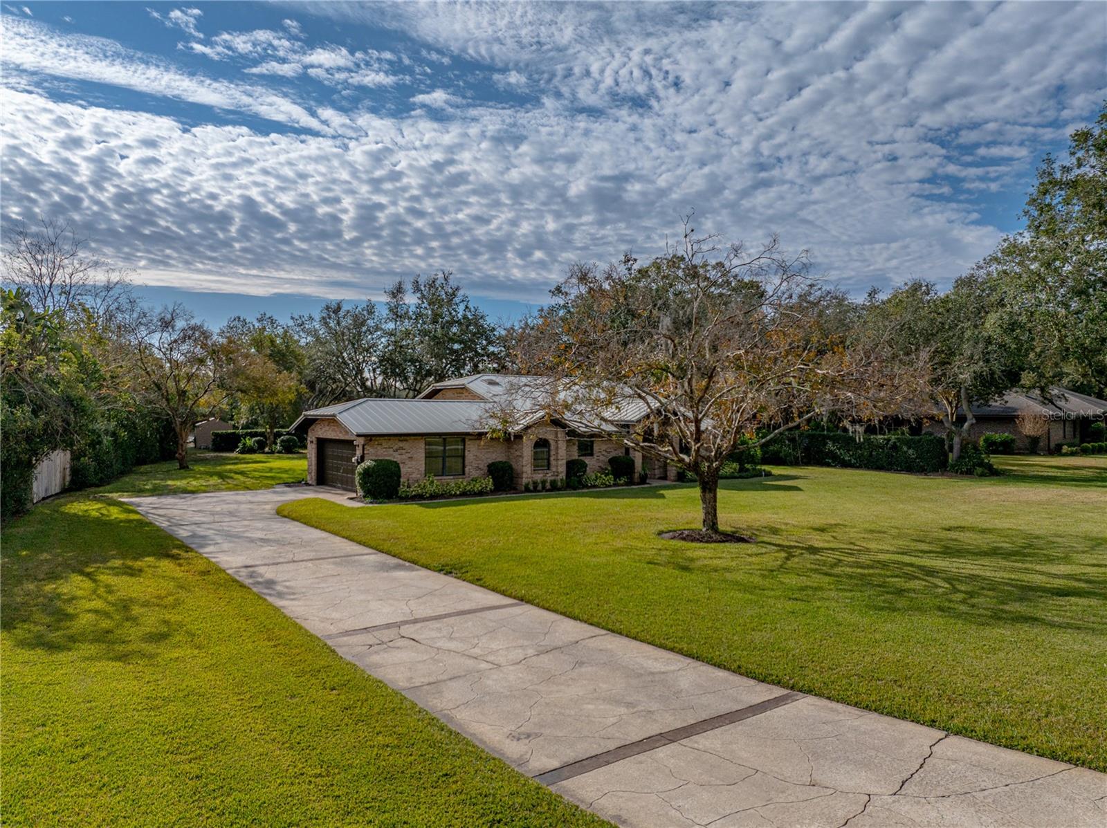 Image 4 of 78 For 3703 White Oak Court