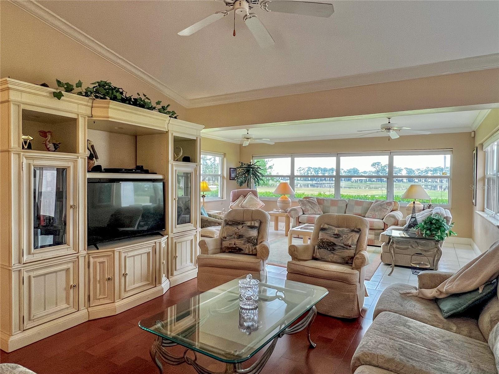 Image 11 of 44 For 3805 Catalina Drive 3805
