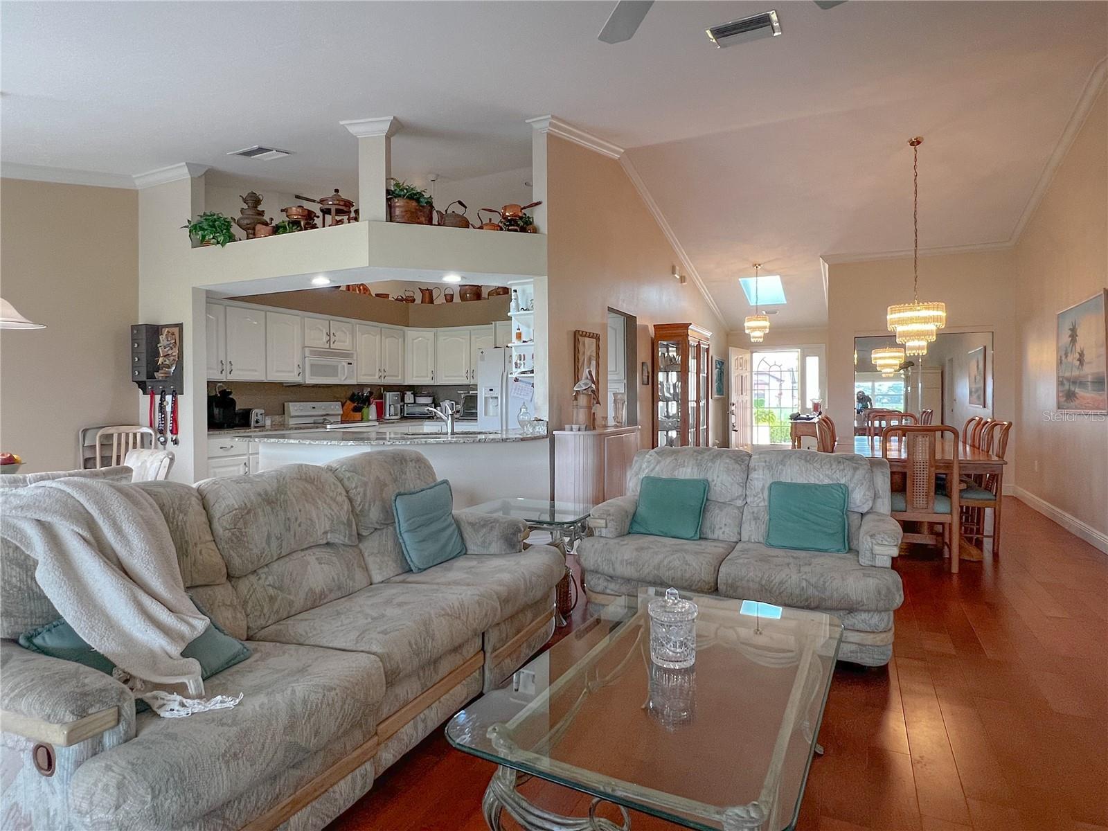 Image 14 of 44 For 3805 Catalina Drive 3805