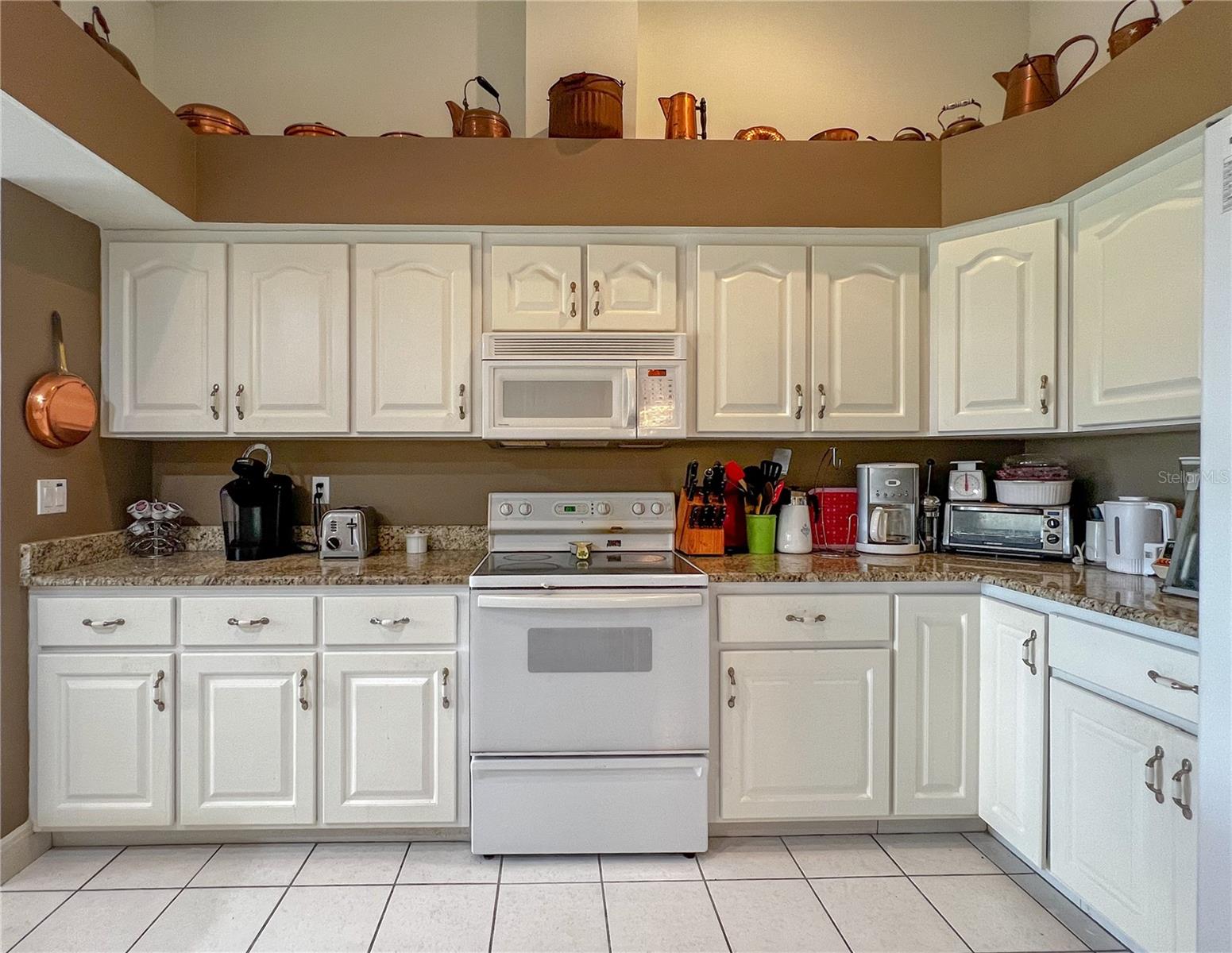 Image 18 of 44 For 3805 Catalina Drive 3805