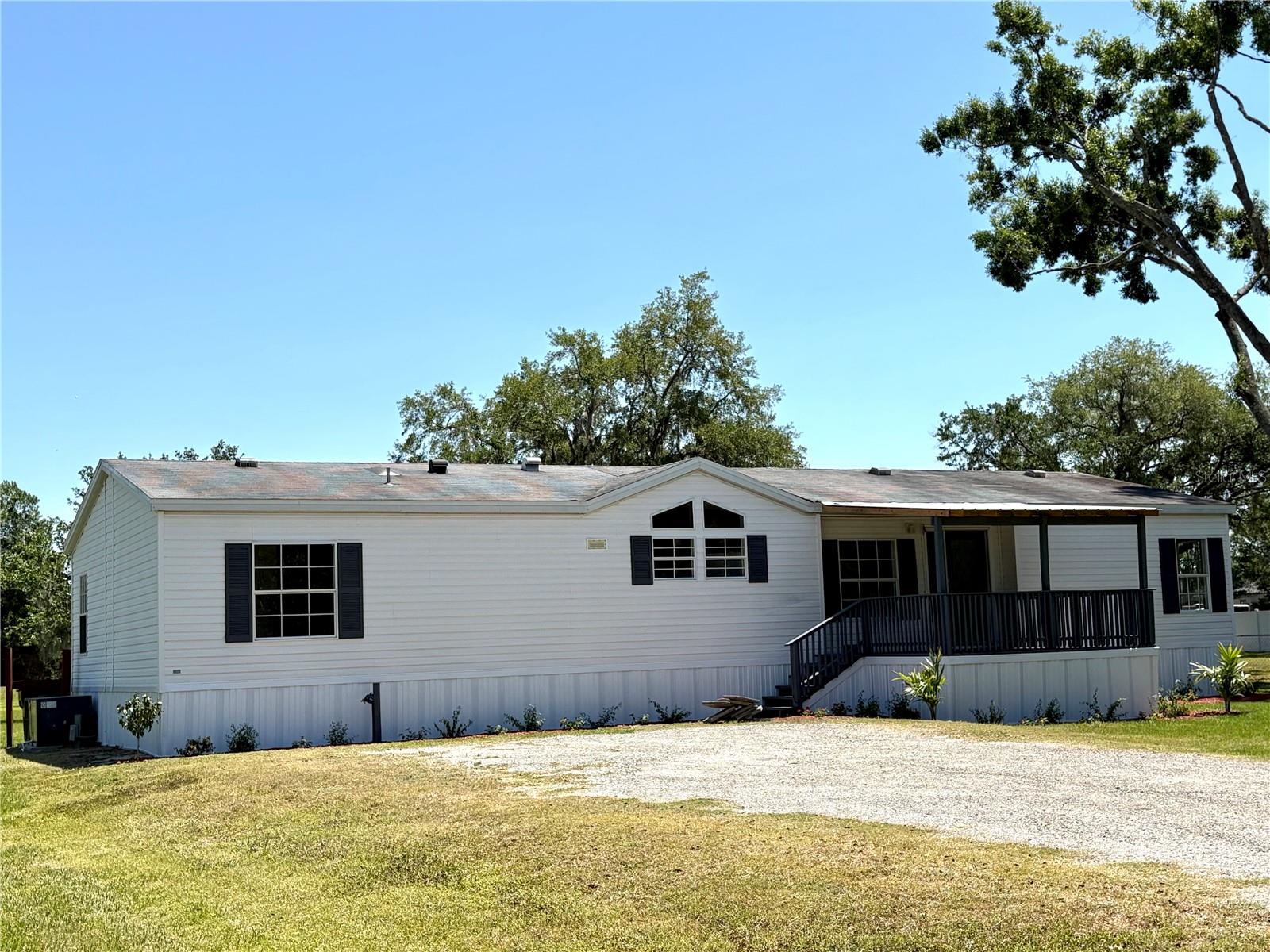 Image 2 of 24 For 9625 Moore Road
