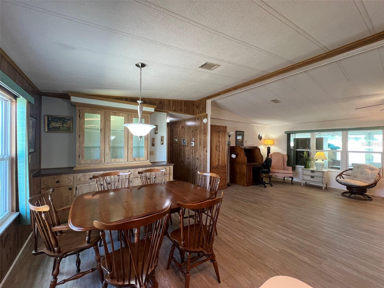 Image 13 of 44 For 2055 Floral Avenue 262