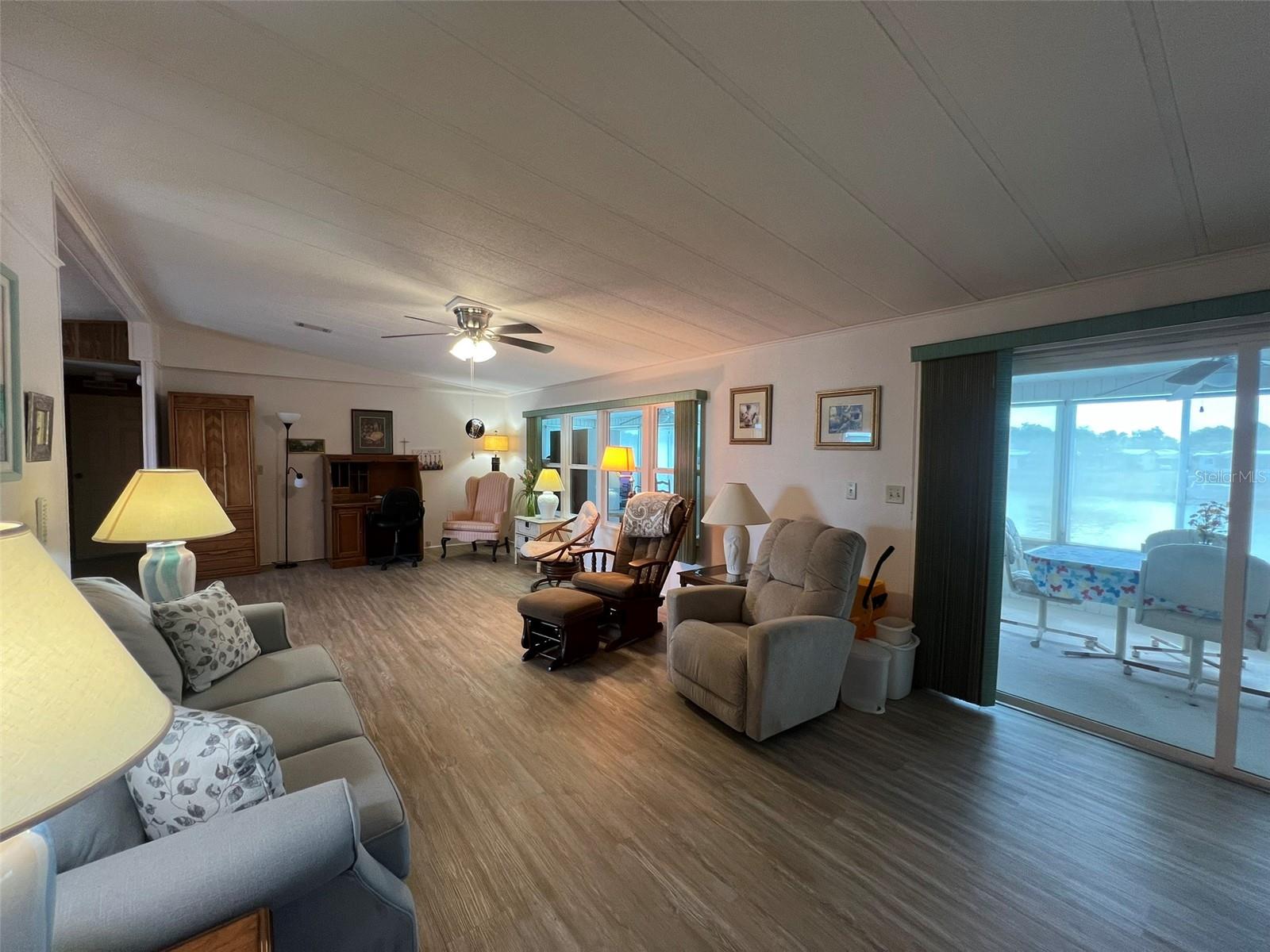 Image 17 of 44 For 2055 Floral Avenue 262