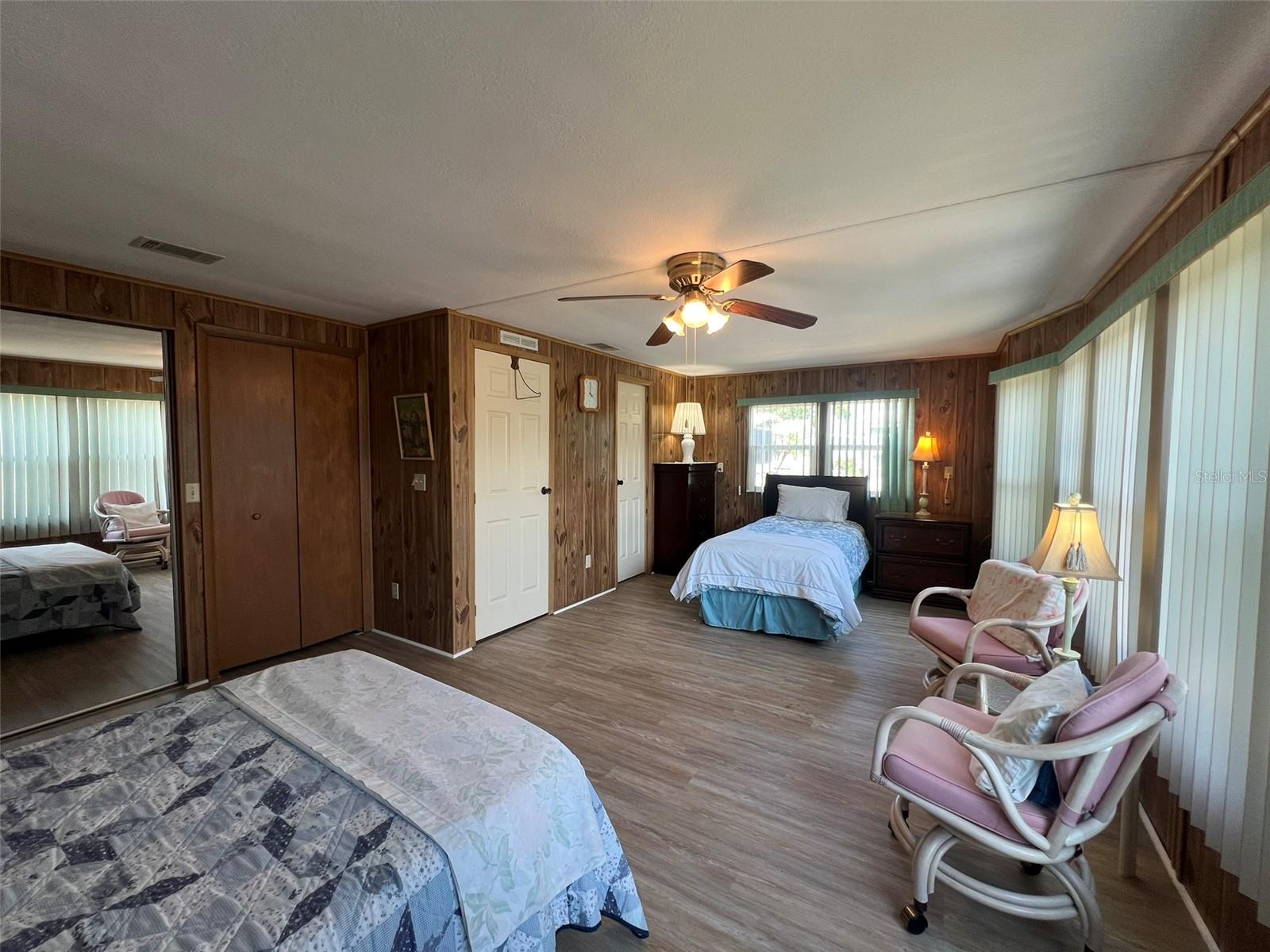 Image 31 of 44 For 2055 Floral Avenue 262