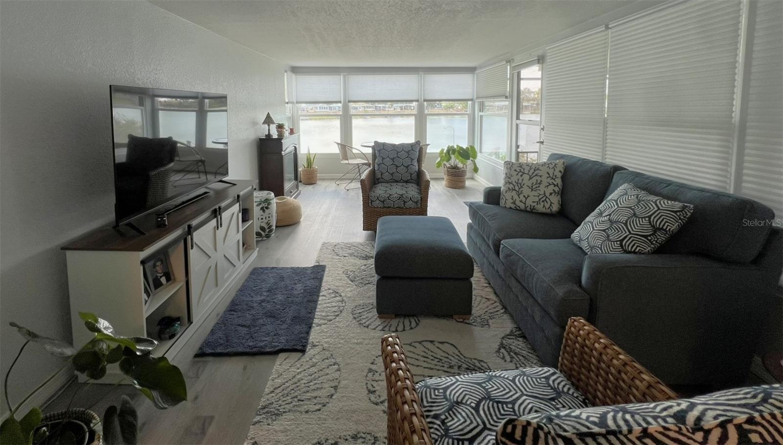 Image 12 of 50 For 2055 Floral Avenue 69