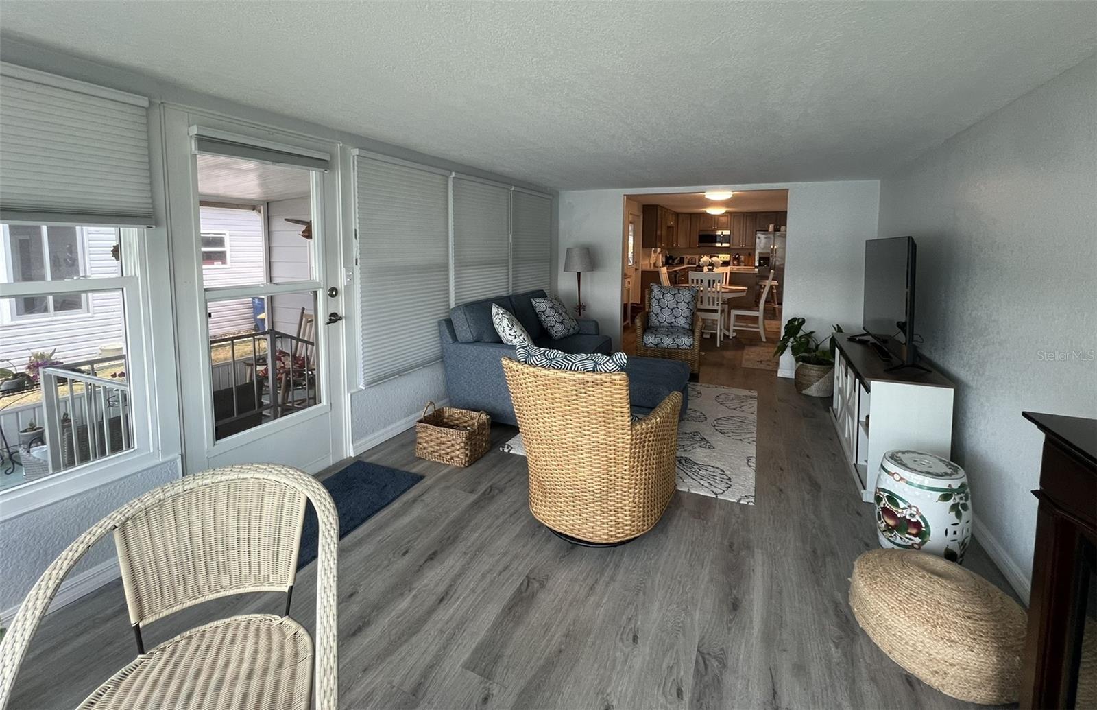 Image 13 of 50 For 2055 Floral Avenue 69