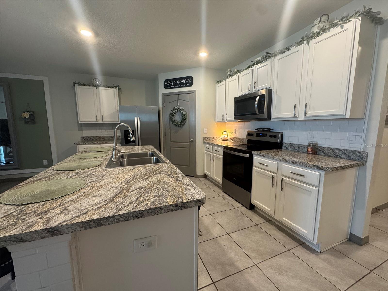Image 10 of 23 For 1414 Fox Squirrel Drive