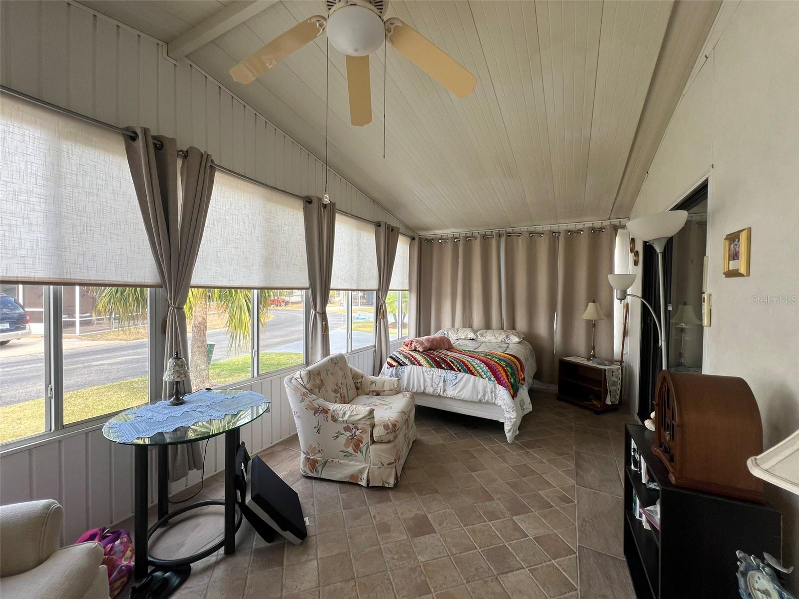 Image 17 of 50 For 2055 Floral Avenue 45