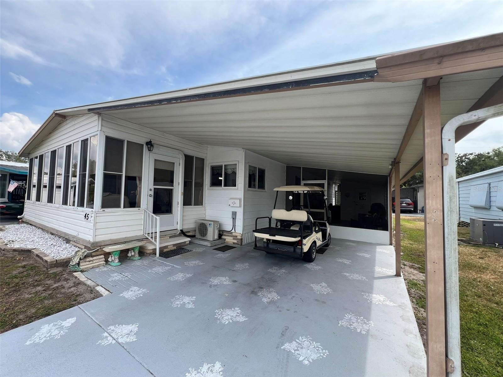 Image 3 of 50 For 2055 Floral Avenue 45
