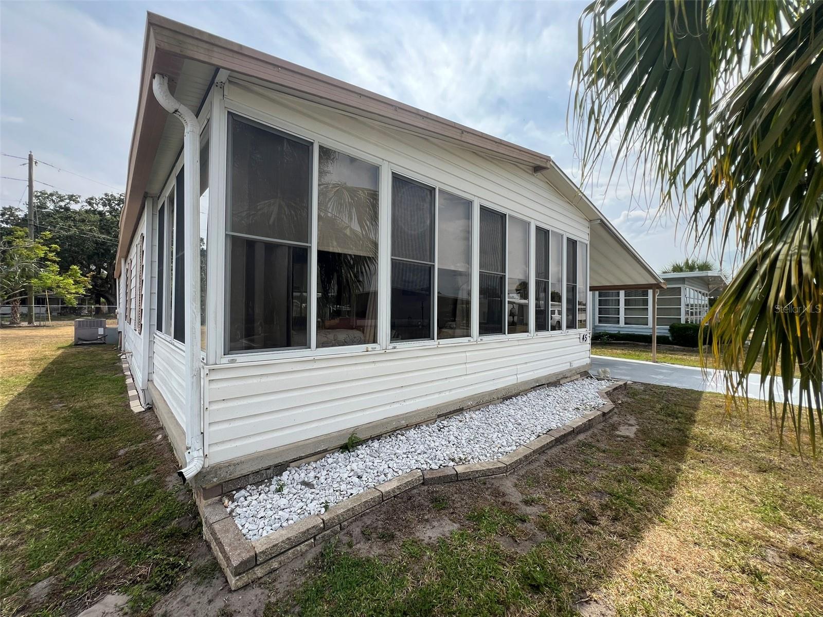 Image 35 of 50 For 2055 Floral Avenue 45