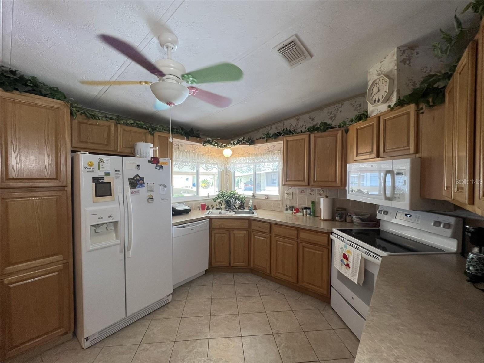 Image 4 of 50 For 2055 Floral Avenue 45